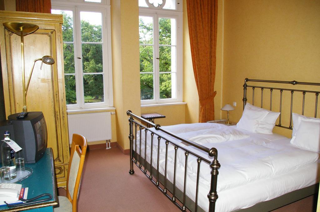 Park- Und Schlosshotel Schlemmin Zimmer foto