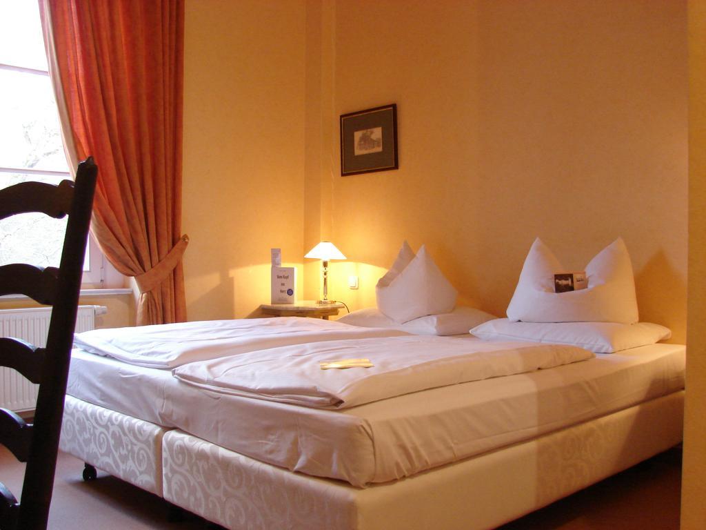 Park- Und Schlosshotel Schlemmin Zimmer foto
